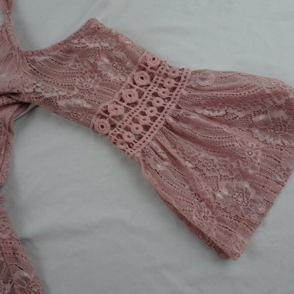 City Triangles Juniors Lace Dress Size 7 - Picture 5 of 10